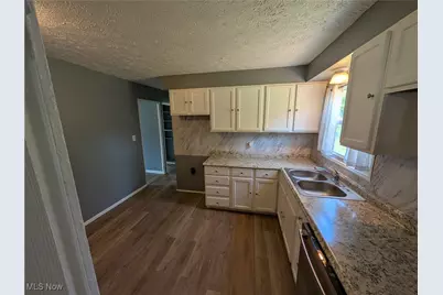 1240 W 21st Street, Lorain, OH 44052 - Photo 12
