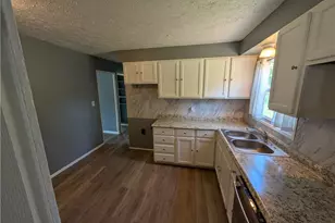 1240 W 21st St, Lorain, OH 44052 - Photo 12