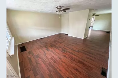 929 Bank Street, East Liverpool, OH 43920 - Photo 8