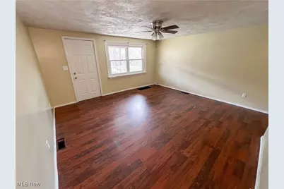 929 Bank Street, East Liverpool, OH 43920 - Photo 10