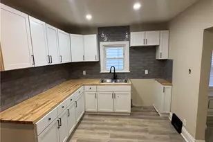 14910 Kingsford Ave, Loveland, OH 44128 - Photo 16