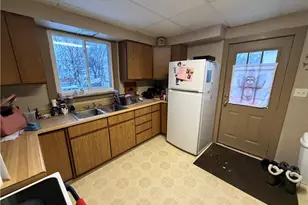 847 W 50th St, Ashtabula, OH 44004 - Photo 2