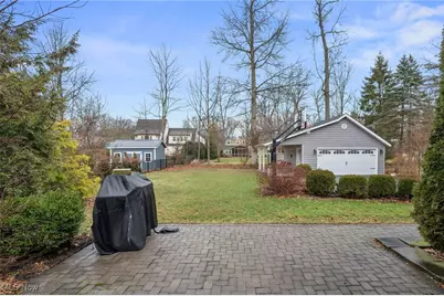 28318 W Oviatt Road, Bay Village, OH 44140 - Photo 32