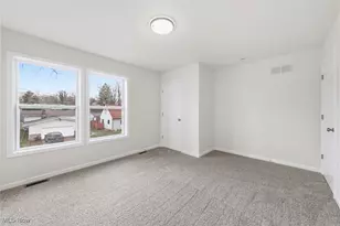 1337 Leonora Ave, Akron, OH 44305 - Photo 12