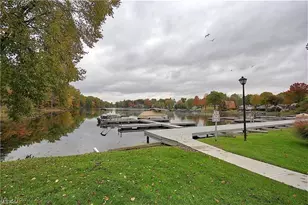 63 Starboard Cir, Akron, OH 44319 - Photo 2