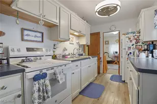 2540 11th St, Cuyahoga Falls, OH 44221 - Photo 14