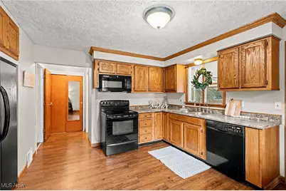 1499 King Drive, Uniontown, OH 44685 - Photo 14