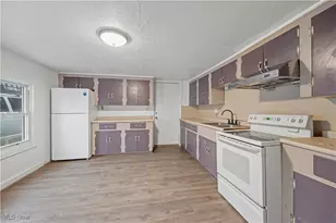 83 S Pleasant St, Oberlin, OH 44074 - Photo 2