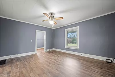 83 S Pleasant Street, Oberlin, OH 44074 - Photo 8