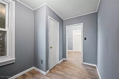 83 S Pleasant Street, Oberlin, OH 44074 - Photo 12