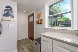 151 Shiawassee Ave, Fairlawn, OH 44333 - Photo 6