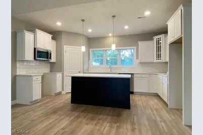 4316 Literary Lane, Willoughby, OH 44094 - Photo 2