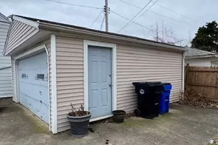 19612 Pawnee Ave, Loveland, OH 44119 - Photo 4