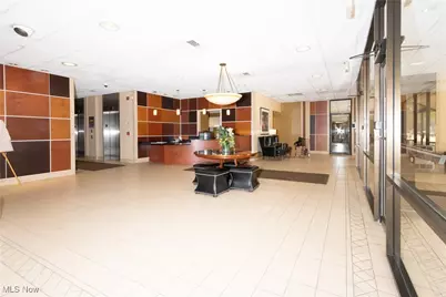 12550 Lake Avenue #810, Oakwood, OH 44107 - Photo 16