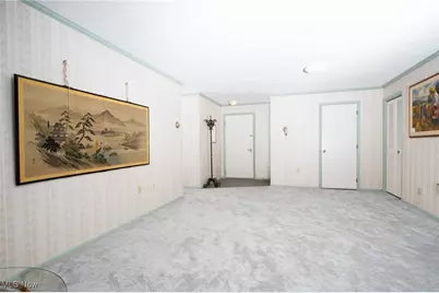 12550 Lake Avenue #810, Oakwood, OH 44107 - Photo 4