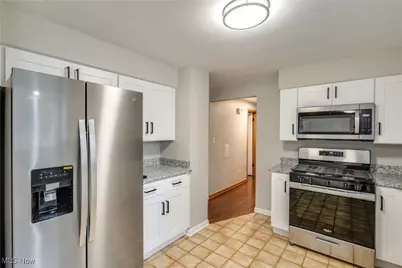 3901 Moreland Avenue, Stow, OH 44224 - Photo 2