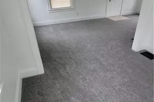 378 Cypress Ave, Akron, OH 44301 - Photo 6