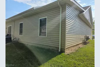 654 Treadway Boulevard, Sheffield Lake, OH 44054 - Photo 20