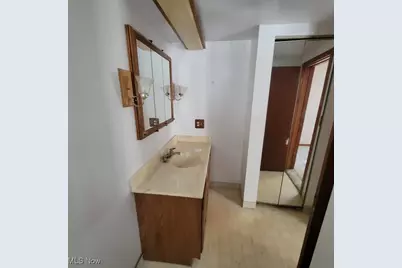 38227 Chestnut Ridge Road, Elyria, OH 44035 - Photo 14