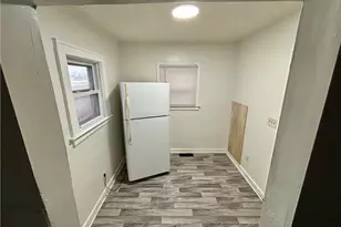 958 E Wilbeth Rd, Akron, OH 44306 - Photo 4