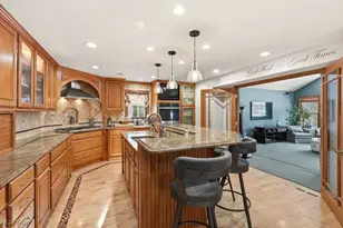 8546 Shorthorn Dr, Northfield, OH 44067 - Photo 2