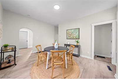 62 E High Street, Alliance, OH 44601 - Photo 16