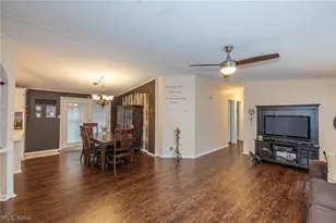 140 Luxor Ln, Amherst, OH 44001 - Photo 10