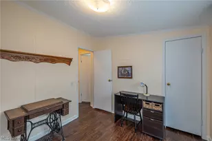 140 Luxor Ln, Amherst, OH 44001 - Photo 16