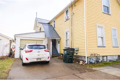 210 W 4th Street, Dover, OH 44622 - Photo 2