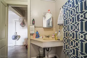 210 W 4th St, Dover, OH 44622 - Photo 16