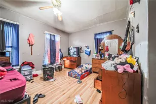 210 W 4th St, Dover, OH 44622 - Photo 12