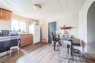 210 W 4th St, Dover, OH 44622 - Photo 8