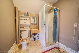 210 W 4th St, Dover, OH 44622 - Photo 20