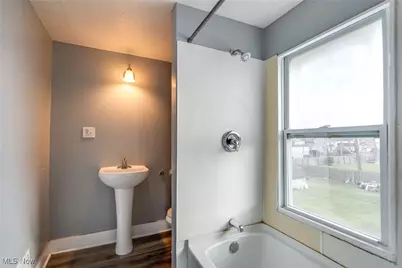 1520 Bryan Avenue SW, Canton, OH 44706 - Photo 16