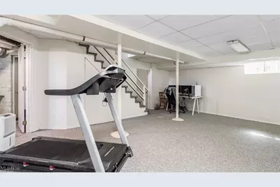 641 Fairmont Ave, Zanesville, OH 43701 - Photo 36