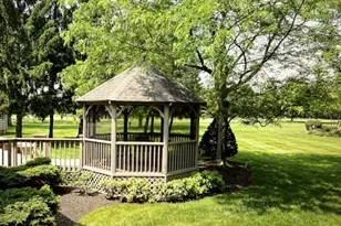 196 Chisholm Ct, Aurora, OH 44202 - Photo 48