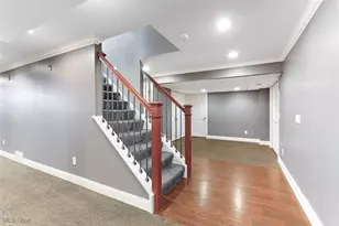 196 Chisholm Ct, Aurora, OH 44202 - Photo 32