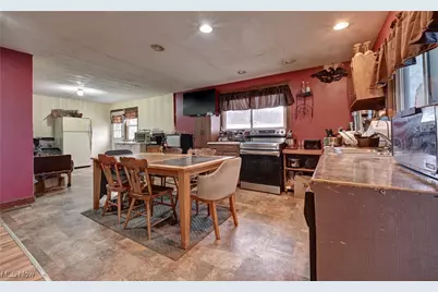 4980 Beagle Club Road SW, Newcomerstown, OH 43832 - Photo 2