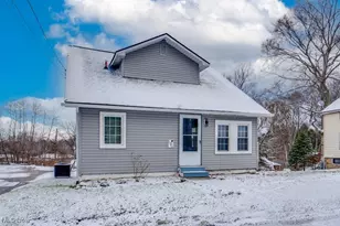 2643 Monroe St, Lakemore, OH 44250 - Photo 2