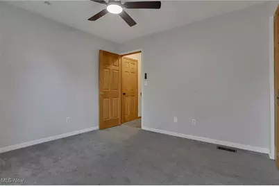 390 Spring Valley Drive, Zanesville, OH 43701 - Photo 32