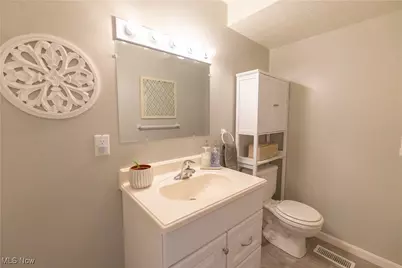 216 Moore Road #3V, Avon Lake, OH 44012 - Photo 8
