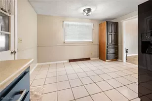 2685 Chaucer Dr NE, Canton, OH 44721 - Photo 12