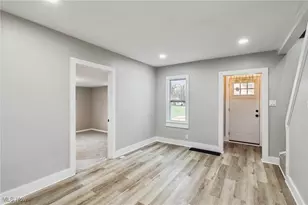 133 N Pearl St, Columbiana, OH 44408 - Photo 4