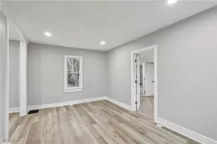 133 N Pearl St, Columbiana, OH 44408 - Photo 6