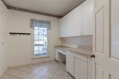 8955 Stoneybrook Drive, Grandview Heights, OH 44147 - Photo 26