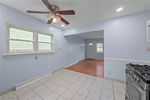 884 Blanding Ave, Akron, OH 44310 - Photo 12