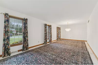 276 S Bayshore Drive, Columbiana, OH 44408 - Photo 4