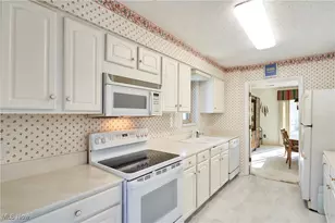 3384 S Smith Rd, Fairlawn, OH 44333 - Photo 2