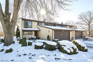 3384 S Smith Rd, Fairlawn, OH 44333 - Photo 1