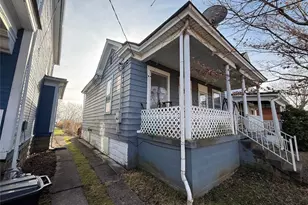 1048 Broadway St, Martins Ferry, OH 43935 - Photo 2